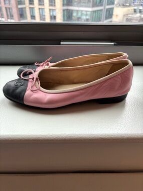Chanel Two-Tone Pink and Black Ballet Flats
